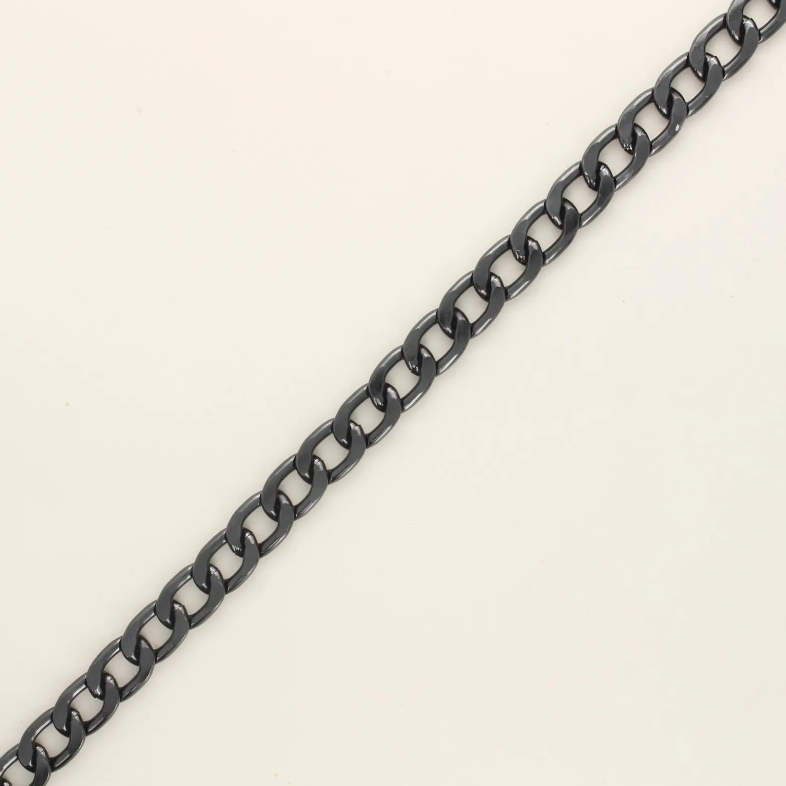 Chaîne plate aluminium inoxydable 10 mm - anthracite x 50 cm
