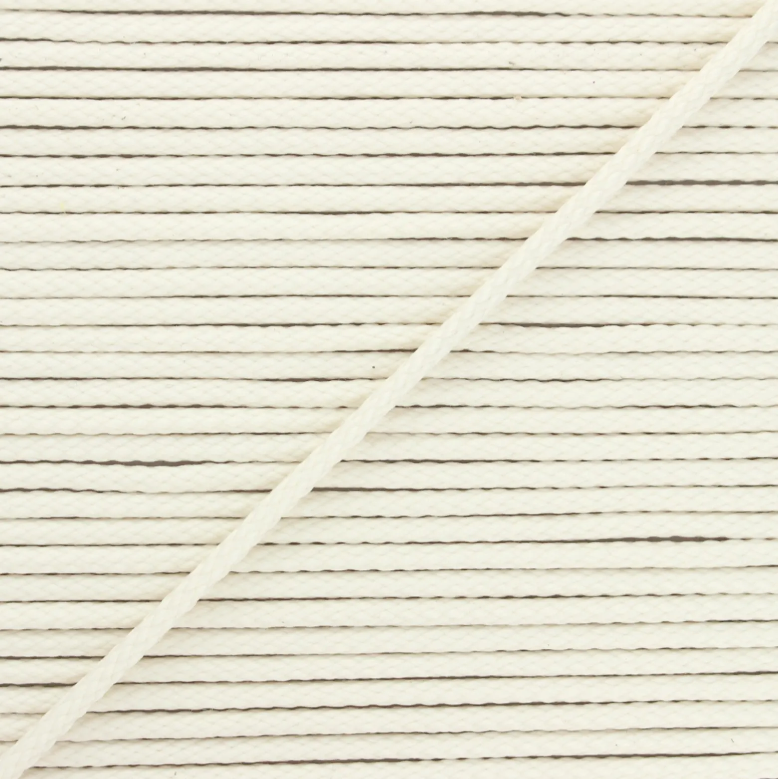 Cordon tricoté Chroma 4 mm - écru