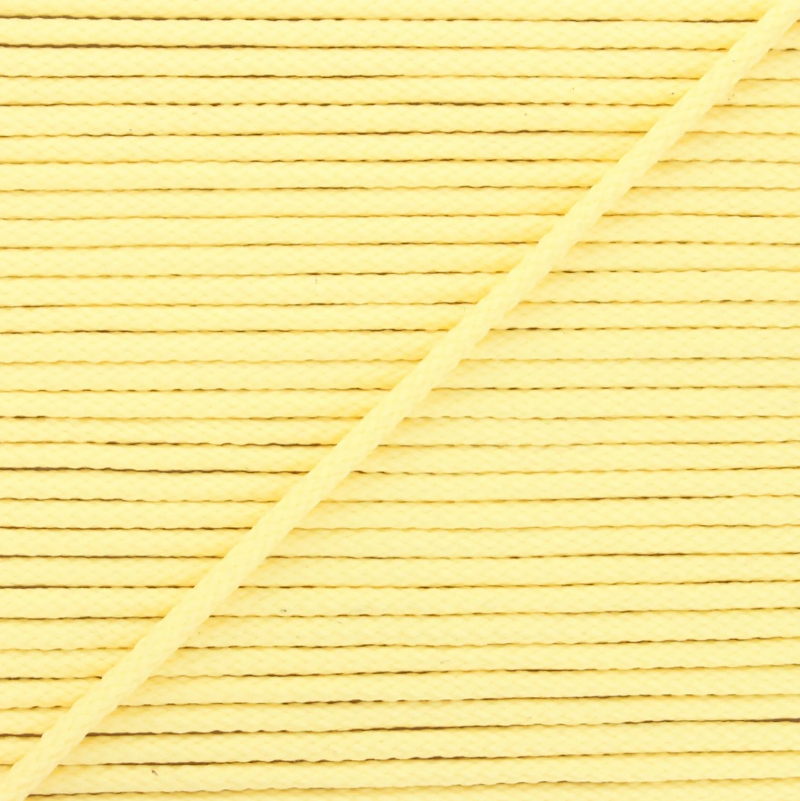 Cordon tricoté Chroma 4 mm - jaune pâle