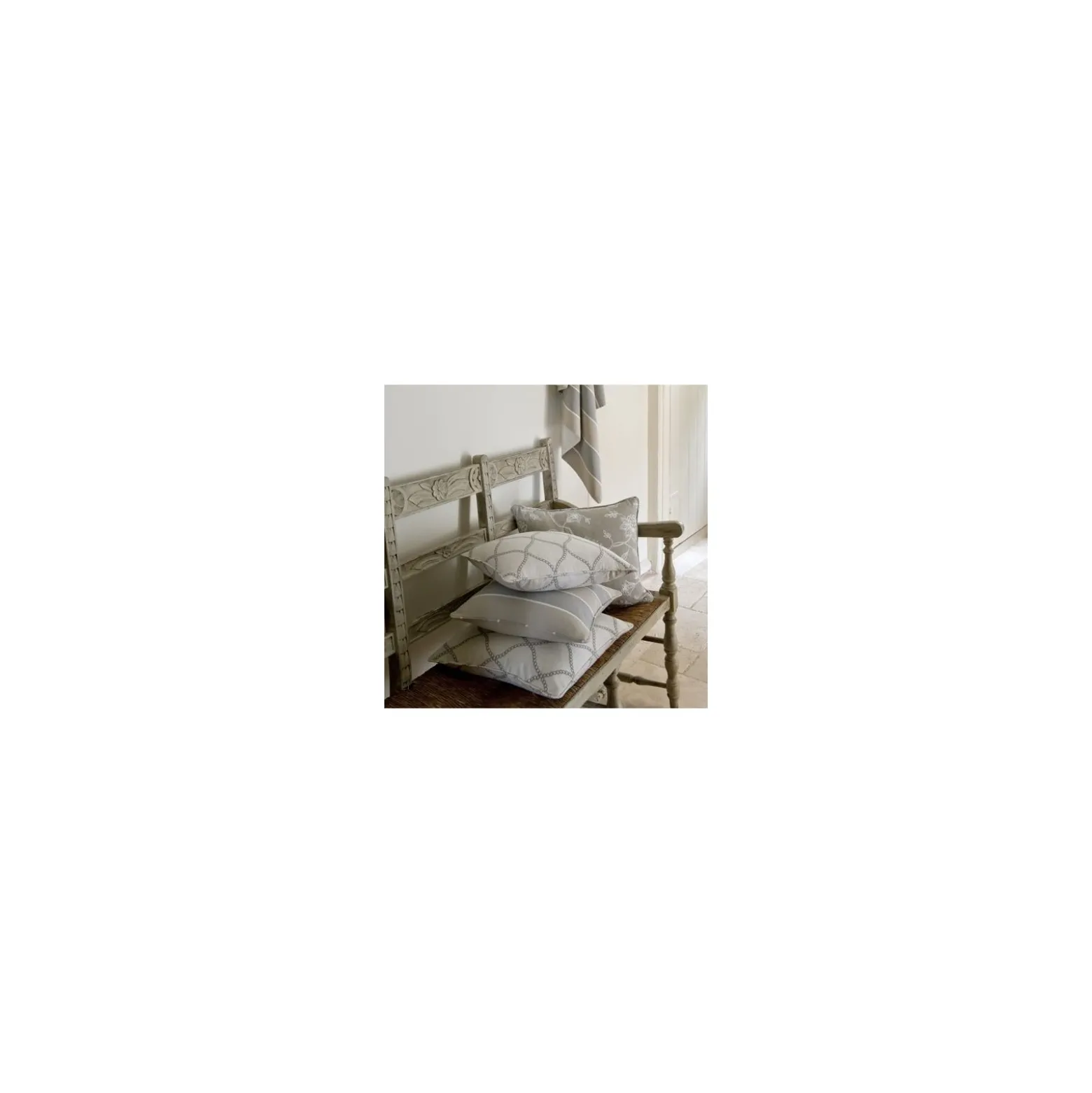 Coupon 150 cm X 140 cm -Tissu Clarke & Clarke Ribble Valley Sawley Sand