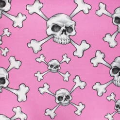 Coupon 100 cm x 110 cm Tissu coton Alexander Henry Skull and bones - rose