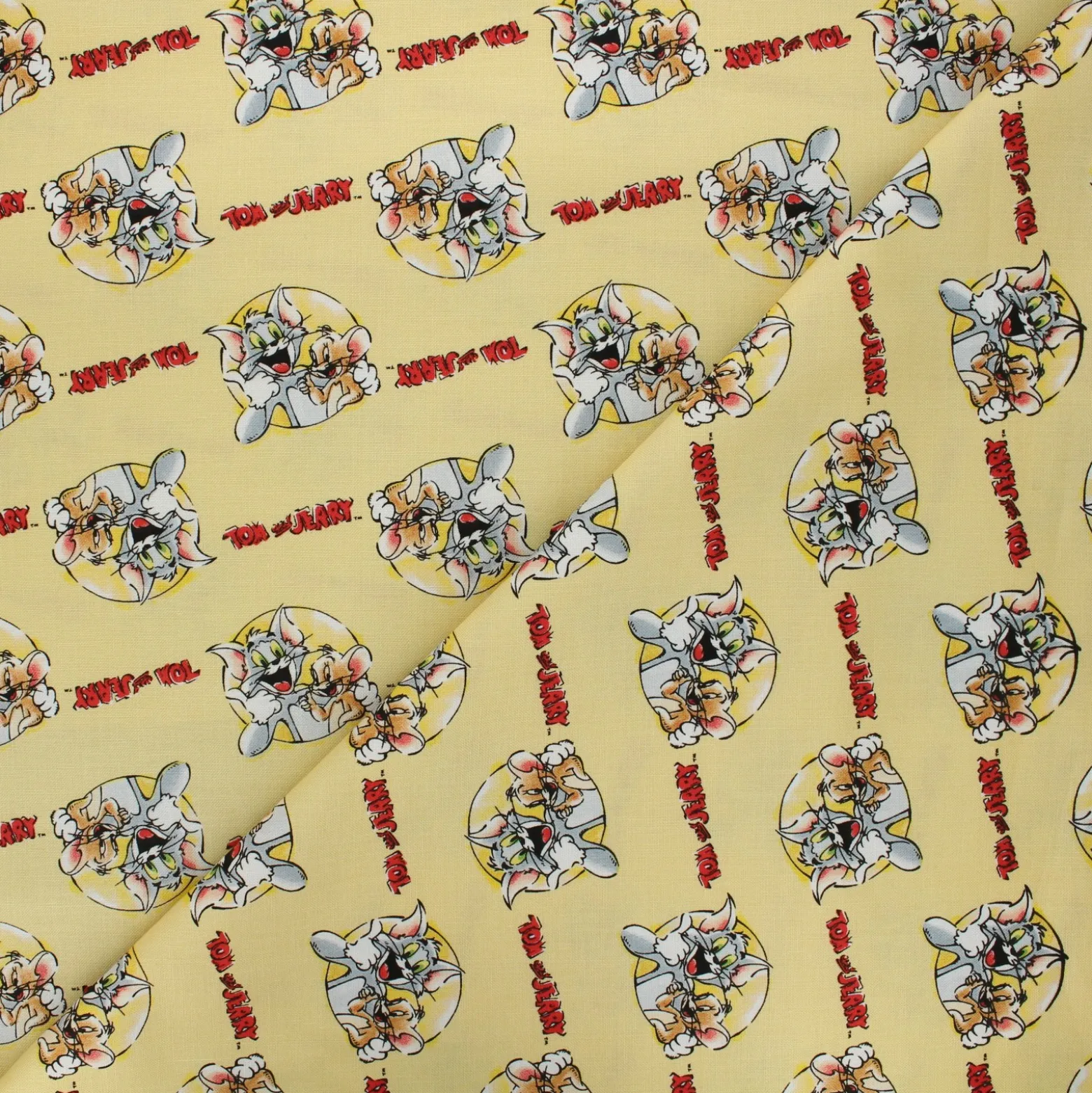 Coupon 100 cm x 110 cm Tissu coton Camelot Fabrics Tom and Jerry together - jaune