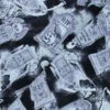 Coupon 100 cm x 110 cm Tissu coton Timeless Treasures - Tombstones - noir
