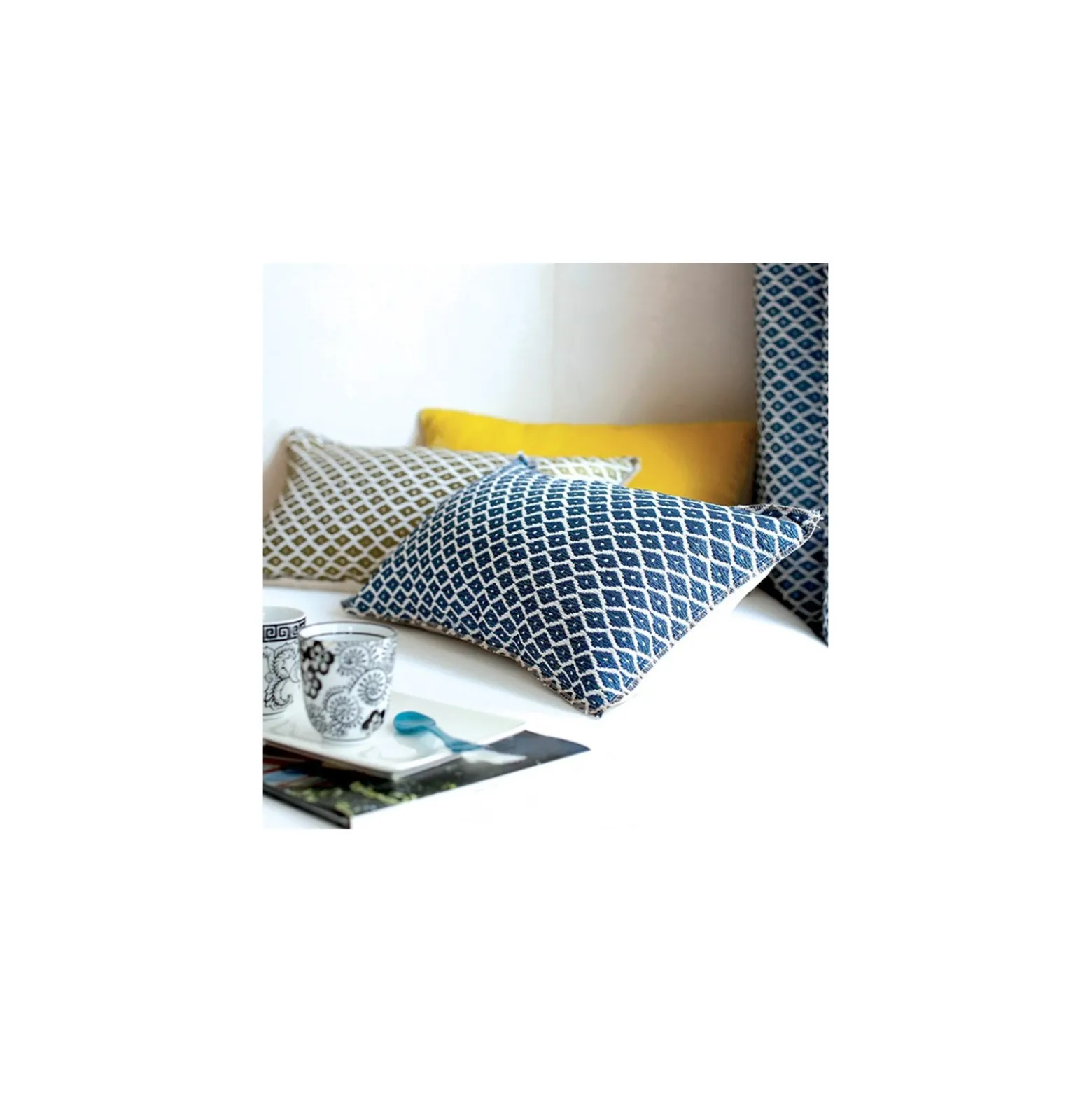 Coupon 100 cm x 150 cm Tissu Jacquard tissé Jakarta petit losange ikat lin