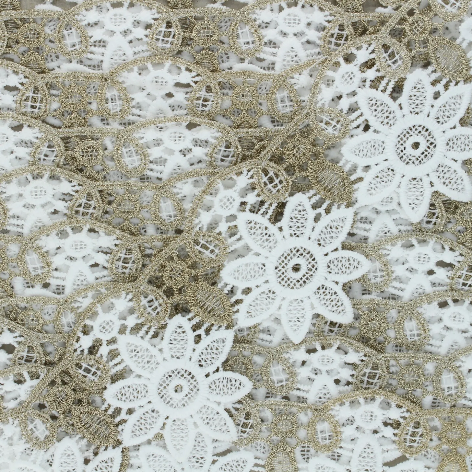 Guipure Demeter 63 mm - Écru/Doré x 50 cm