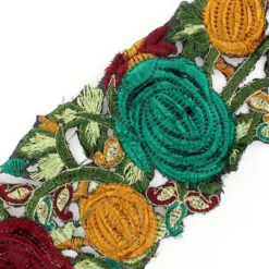 Guipure India Roses velours Marron / Vert x 50cm