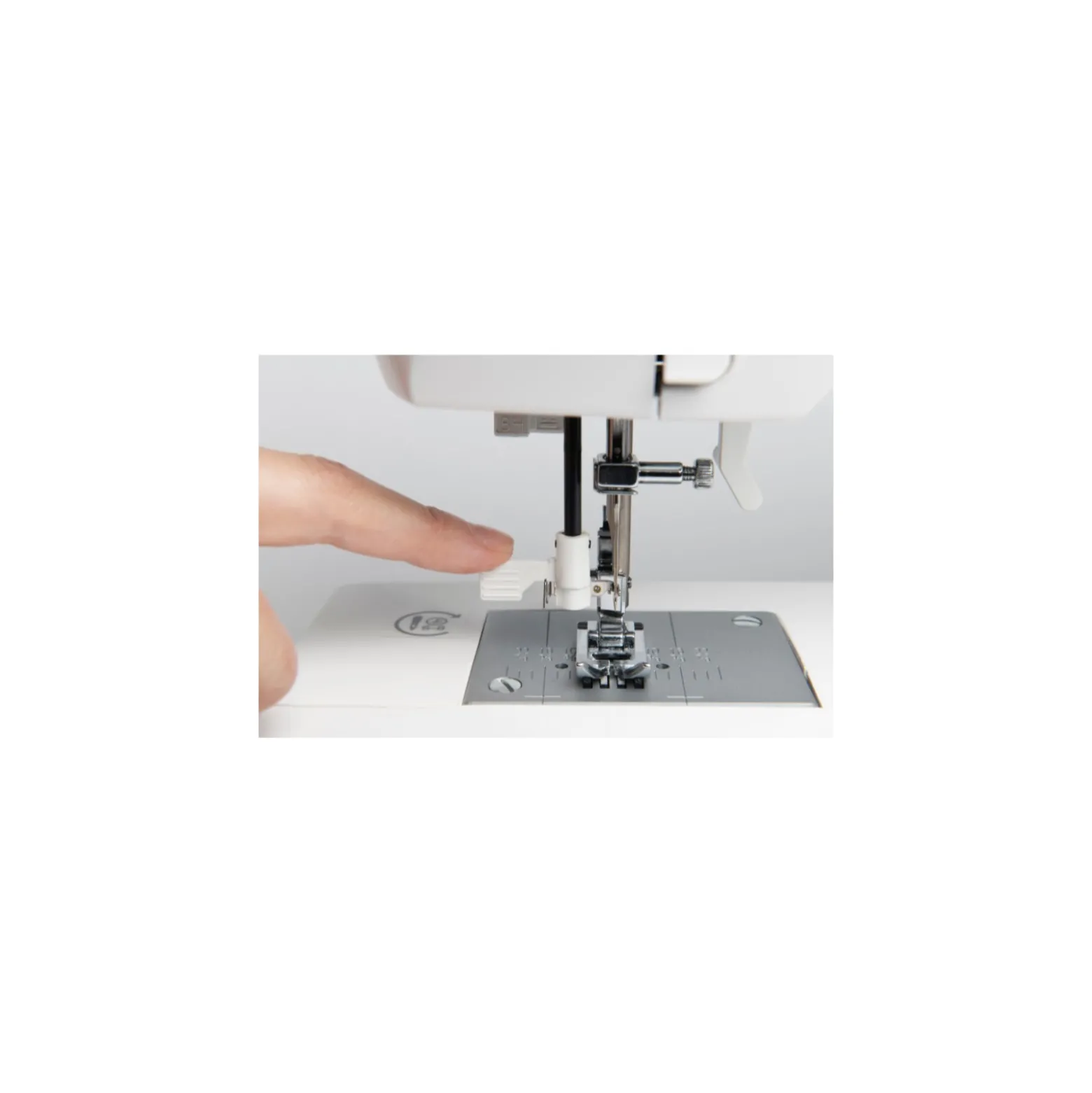 Machine à coudre Singer Haute Couture F527C