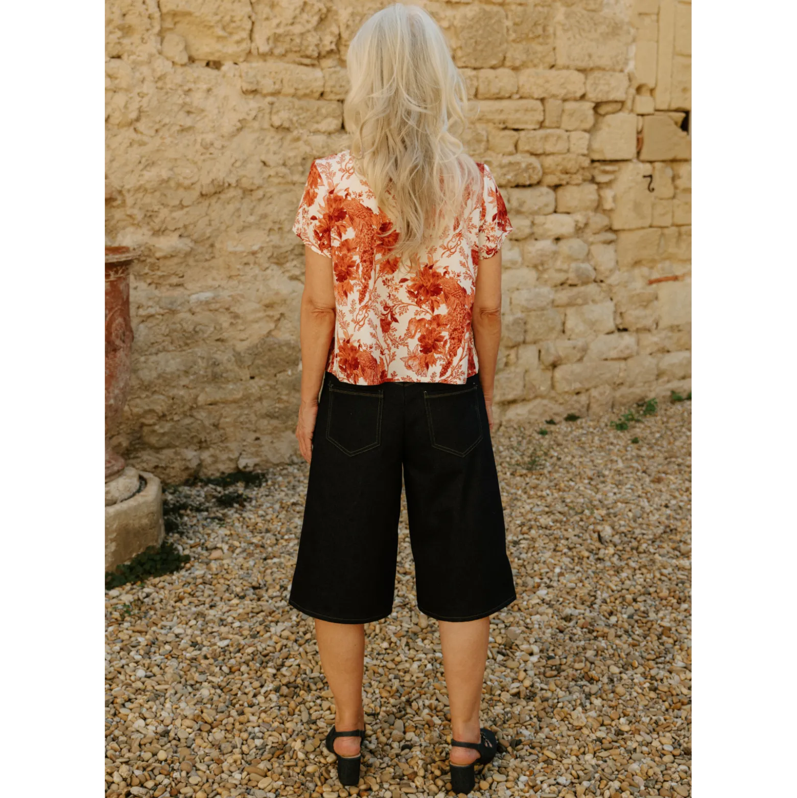 Patron Bermuda Maison Fauve - Synopsis