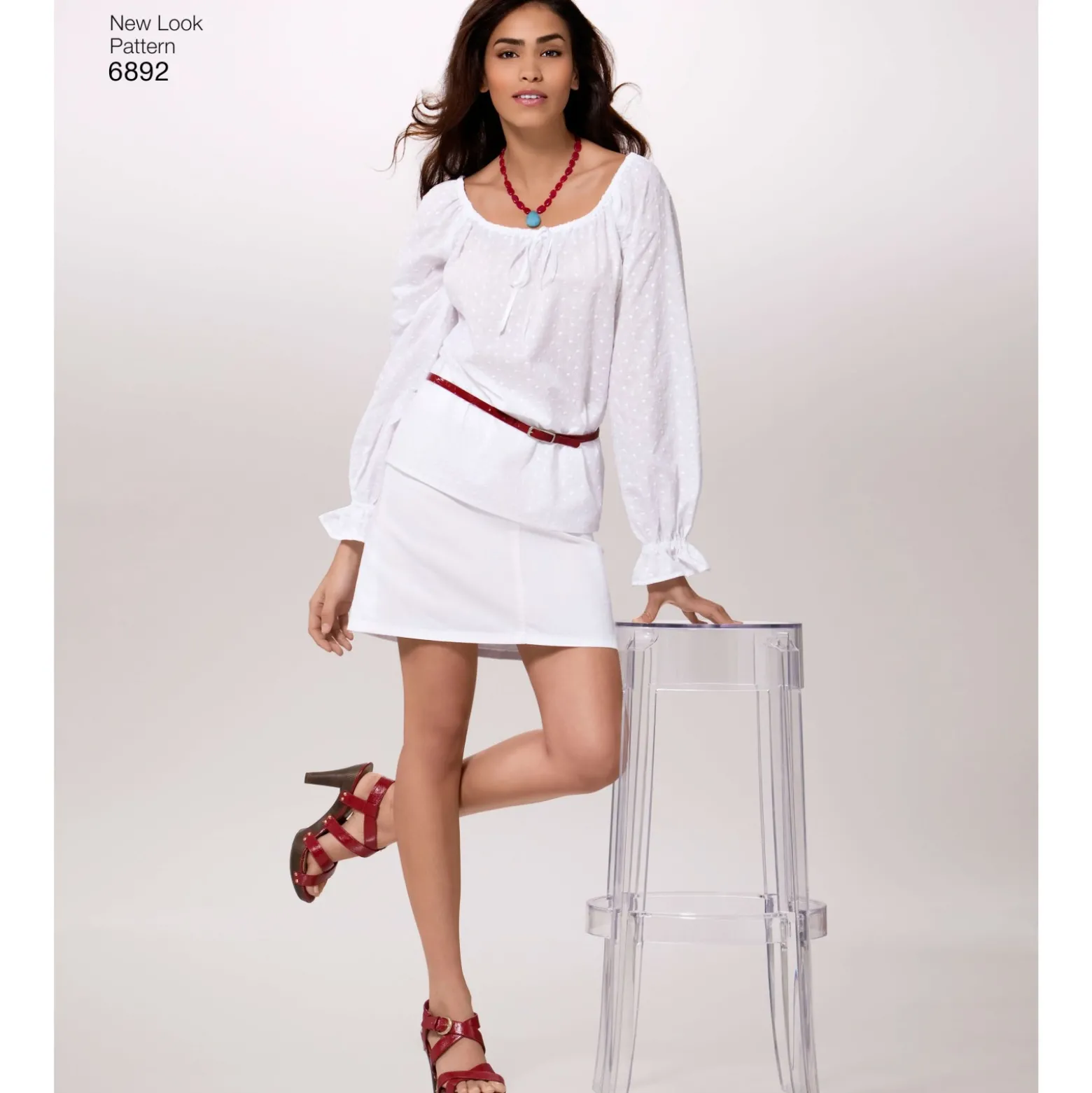 Patron Blouse Romantique Femme - New Look 6892