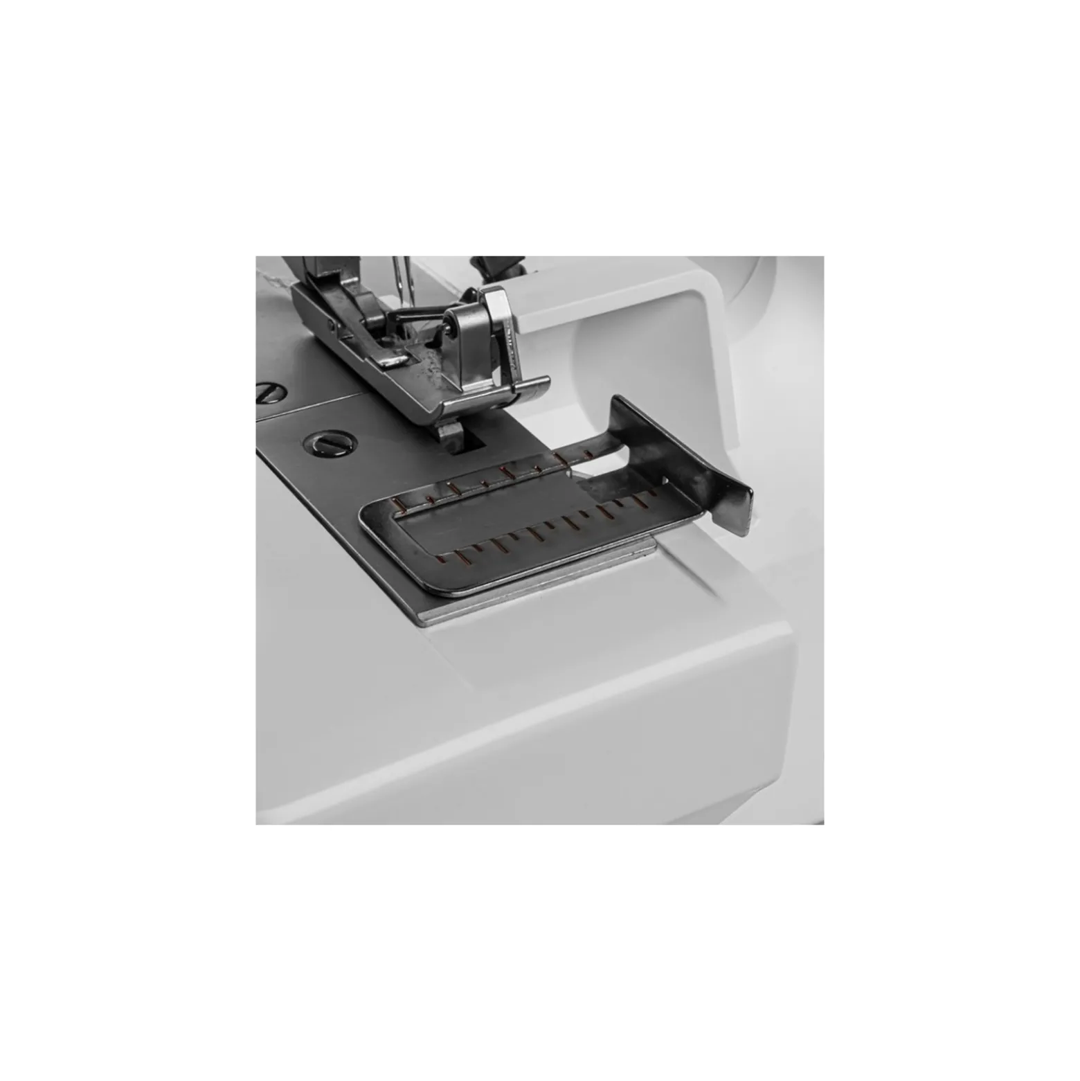 Surjeteuse Admire™ 1000 PFAFF