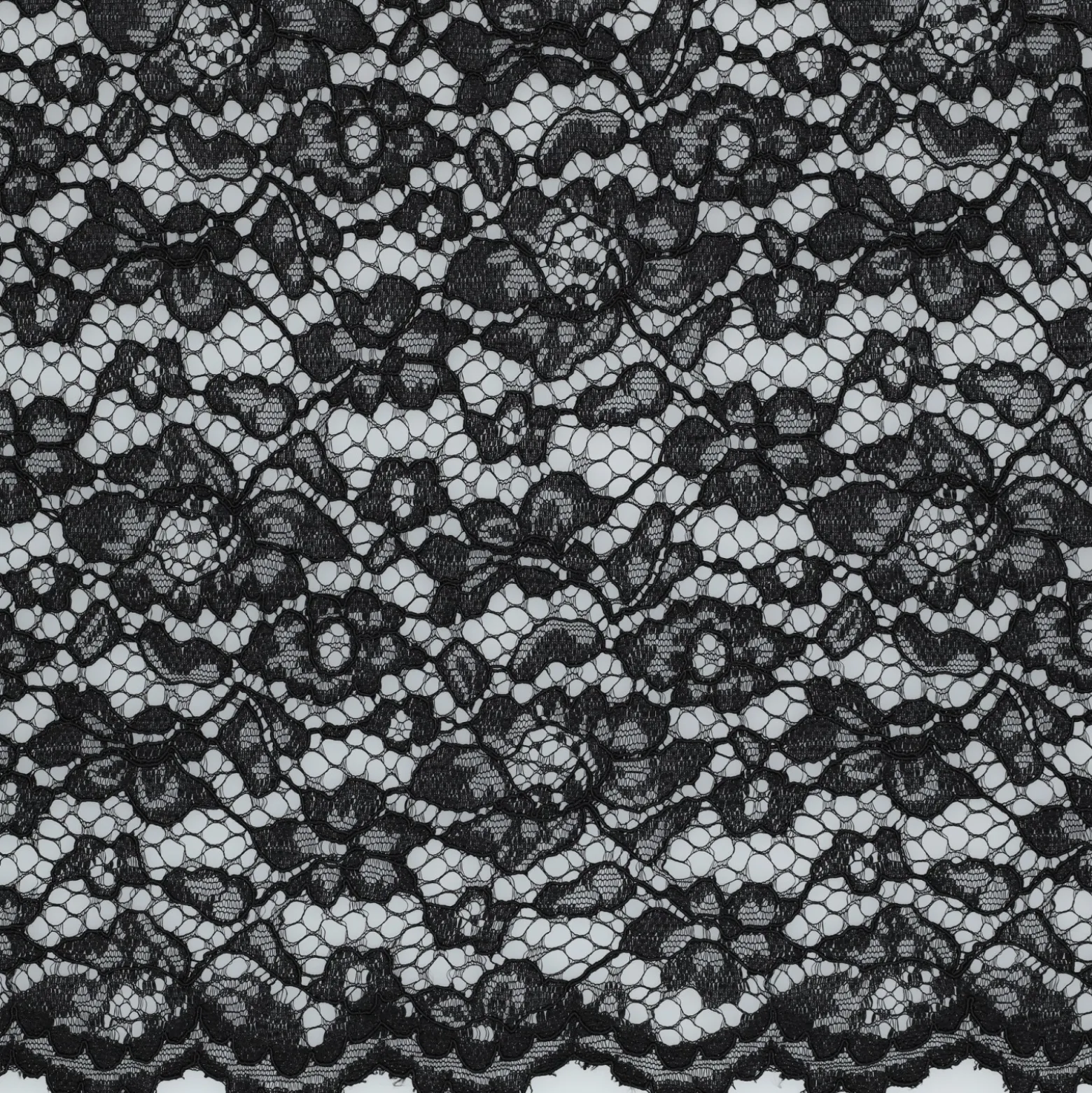 Tissu dentelle festonné - noir