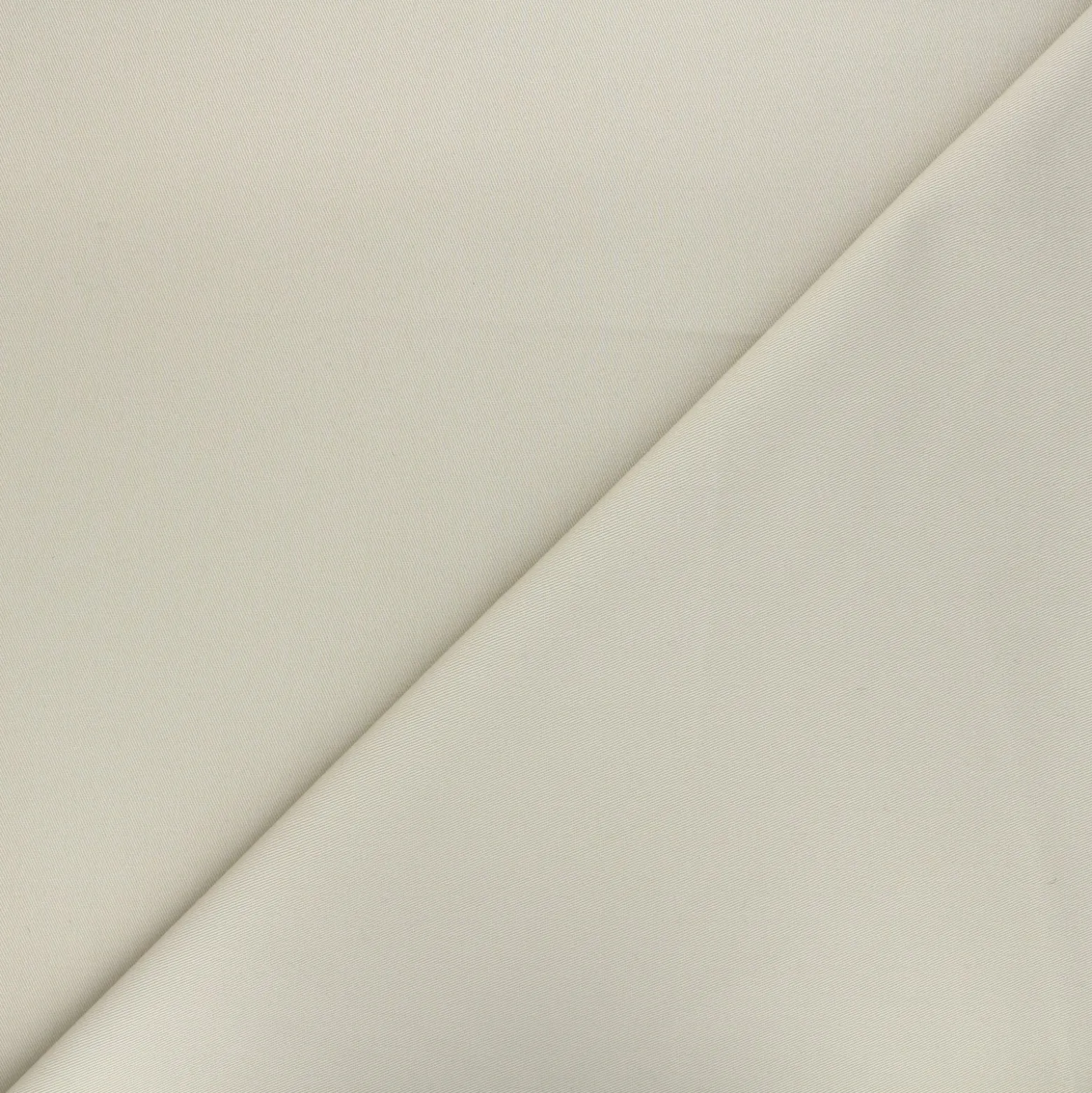 Tissu gabardine coton uni