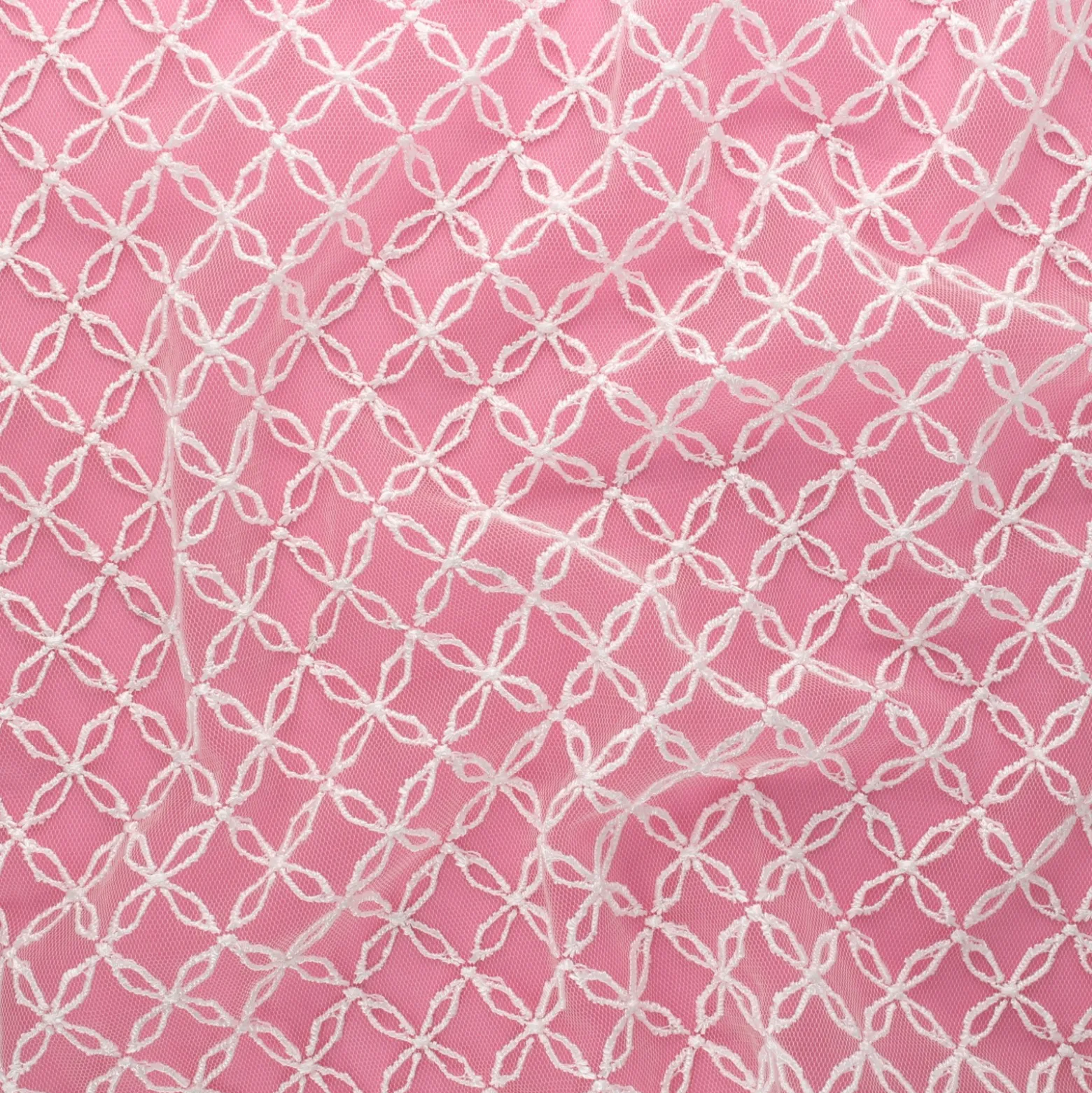 Tissu tulle brodé Astrid - écru